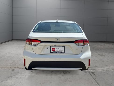 Used 2021 Toyota Corolla LE FWD image 4