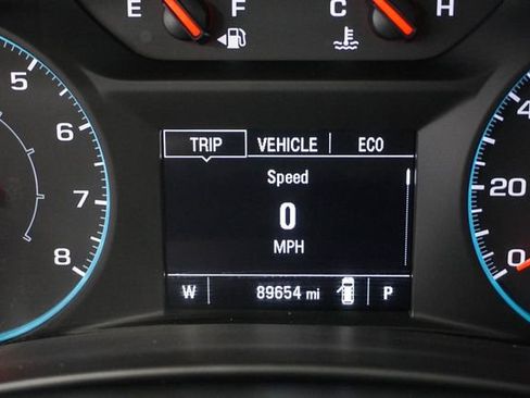 Used 2020 Chevrolet Equinox LS w/ LS Convenience Package FWD image 18