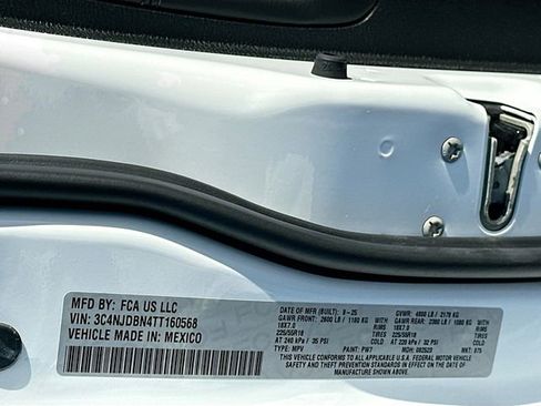 New 2026 Jeep Compass Latitude image 20