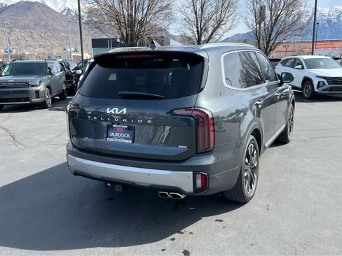 Used 2024 Kia Telluride SX Prestige w/ Towing Package image 8