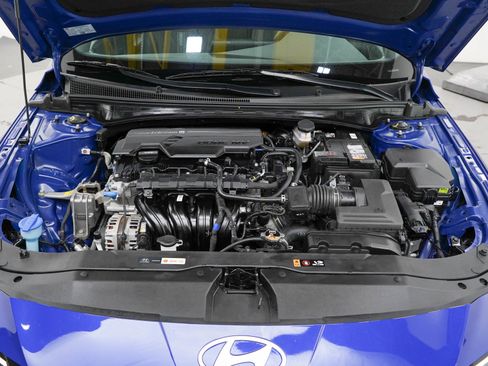 Used 2025 Hyundai Elantra SEL FWD image 57