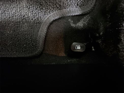 Used 2023 Kia Seltos LX image 30