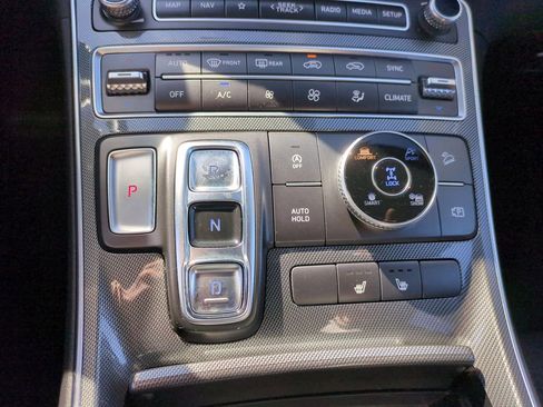 Used 2023 Hyundai Santa Fe SEL image 20