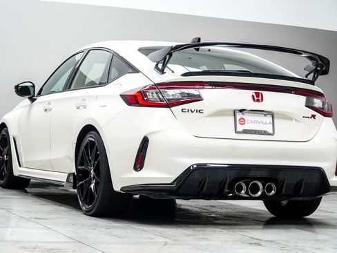 Used 2023 Honda Civic Type R image 10