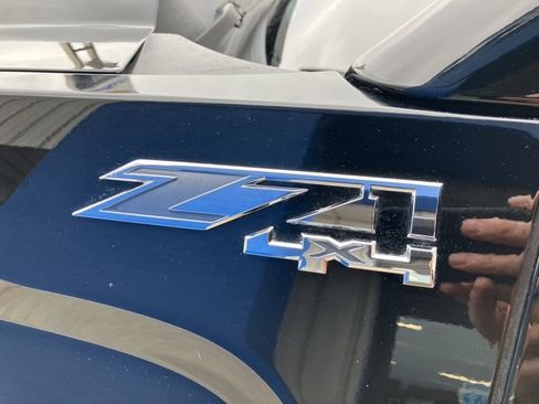 Used 2018 GMC Sierra 1500 SLT w/ SLT Premium Package image 37