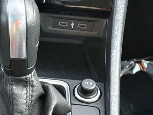 Used 2020 Volkswagen Jetta SE w/ SE Cold Weather Package FWD image 14
