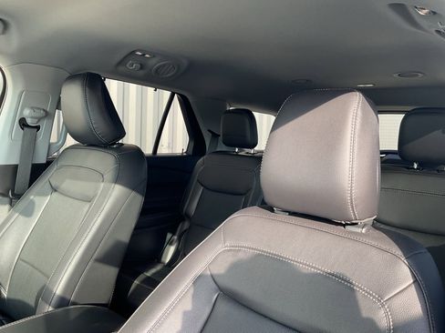 Used 2023 Ford Explorer Limited w/ Equipment Group 301A image 10