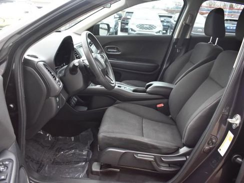 Used 2018 Honda HR-V EX image 18