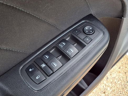 Used 2022 Dodge Charger R/T w/ Blacktop Package image 14