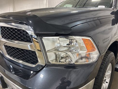 Used 2020 RAM 1500 Classic SLT w/ Luxury Group image 13