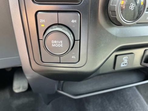 Used 2023 Ford F150 XLT AWD/4WD image 38