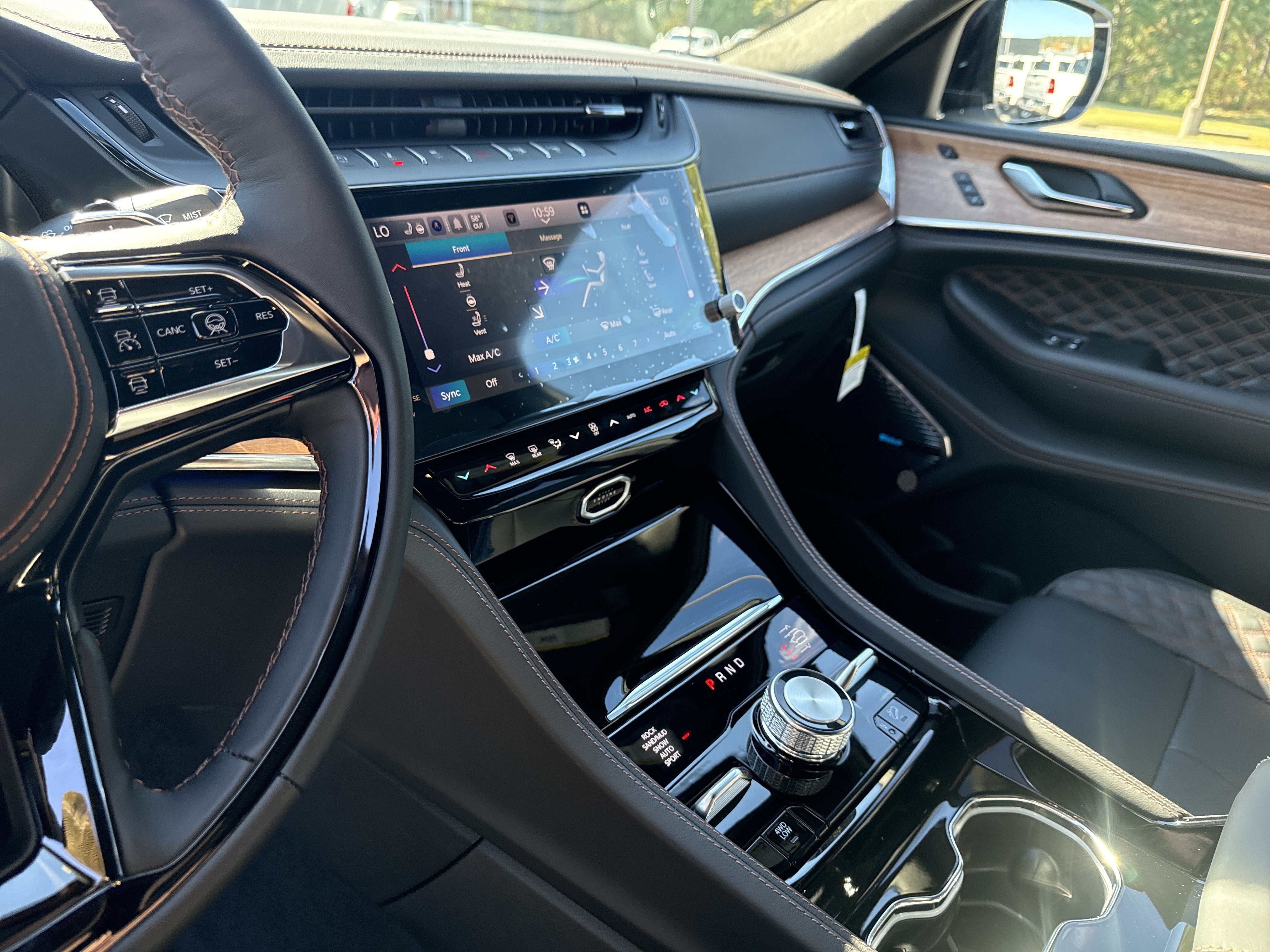 New 2027 Jeep Grand Cherokee Summit AWD/4WD image 28