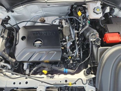 Used 2024 Buick Encore GX Sport Touring image 31