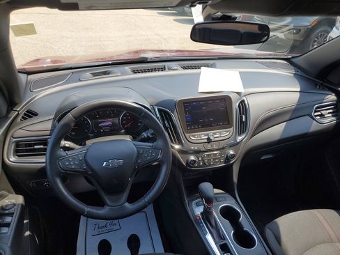 Used 2022 Chevrolet Equinox RS w/ Infotainment Package AWD/4WD image 29
