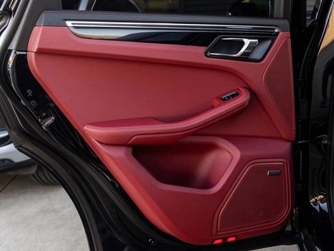 New 2026 Porsche Macan image 81