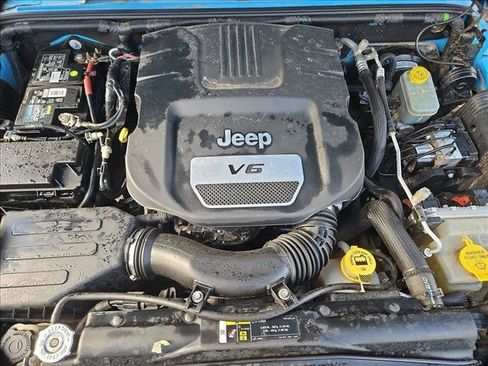 Used 2017 Jeep Wrangler Sport w/ Quick Order Package 24S AWD/4WD image 24