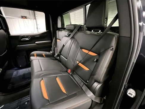 Used 2022 GMC Sierra 1500 AT4 w/ AT4 Premium Package image 22