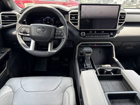 Used 2026 Toyota Tundra Limited AWD/4WD image 23