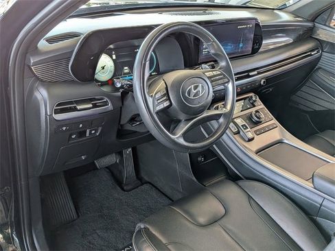 Used 2023 Hyundai Palisade Calligraphy image 13