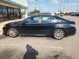 Used 2020 Toyota Camry LE image 5