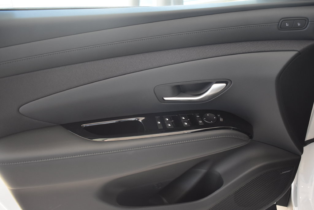New 2026 Hyundai Tucson Limited AWD/4WD image 23