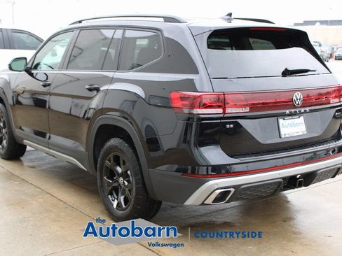 Used 2026 Volkswagen Atlas Peak Edition AWD/4WD image 4