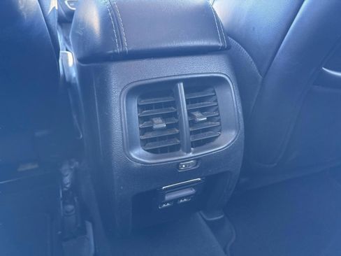 Used 2019 Jeep Cherokee Latitude Plus image 13