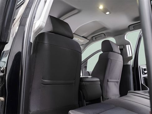 Used 2018 Chevrolet Silverado 1500 LT image 30