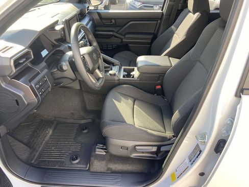 Used 2025 Toyota 4Runner SR5 image 18