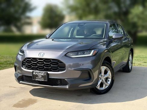 Used 2023 Honda HR-V LX image 1