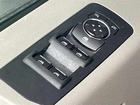 Used 2015 Ford F150 XLT w/ Equipment Group 301A Mid AWD/4WD image 19