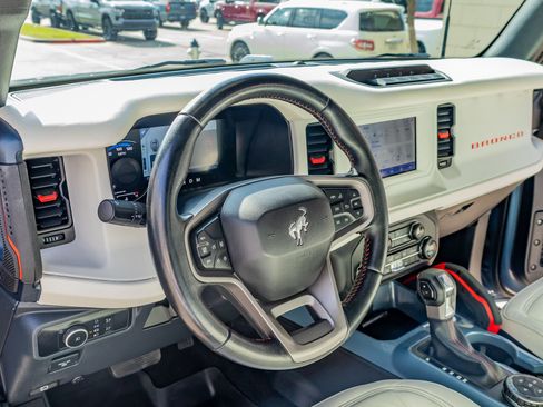 Used 2023 Ford Bronco Heritage Edition image 16