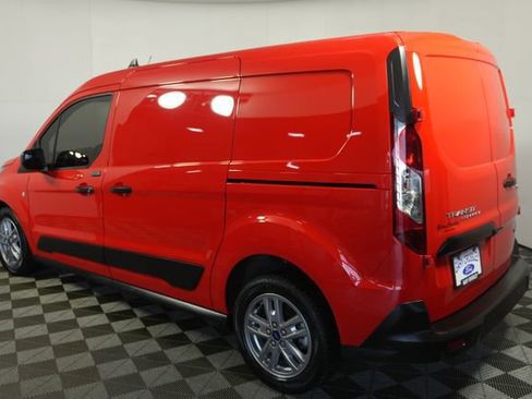 Certified 2023 Ford Transit Connect XLT FWD image 5