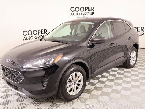 Used 2022 Ford Escape SE image 9