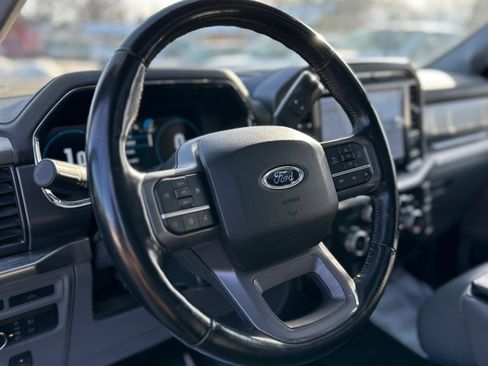 Used 2022 Ford F150 Lariat AWD/4WD image 11