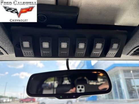 Used 2016 Jeep Wrangler Unlimited Rubicon AWD/4WD image 11