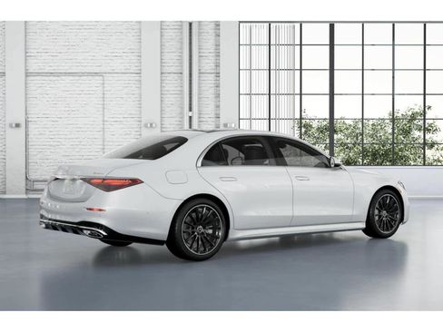 New 2026 Mercedes-Benz S 580 4MATIC Sedan image 32