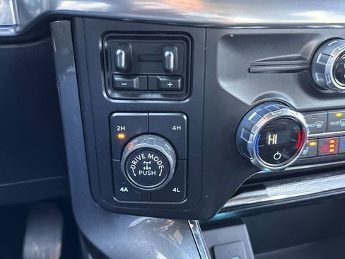 Used 2021 Ford F150 Lariat w/ Equipment Group 502A High image 25