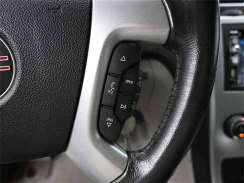 Used 2012 GMC Acadia SLE image 24