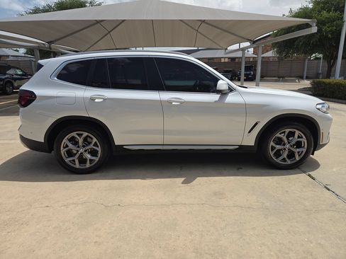 Used 2023 BMW X3 xDrive30i w/ Premium Package AWD/4WD image 2