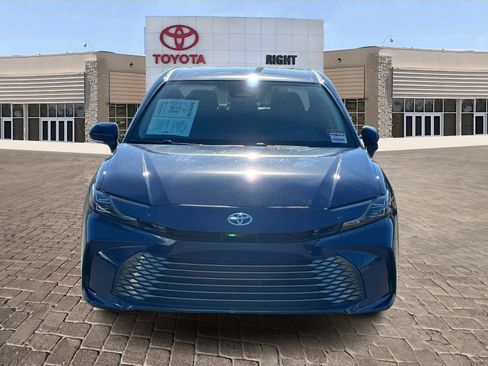 Used 2026 Toyota Camry XLE image 7