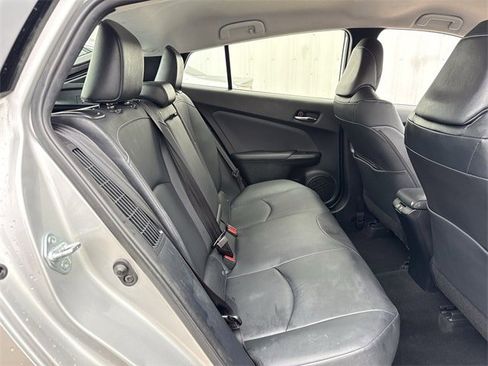 Used 2022 Toyota Prius Prime XLE image 32