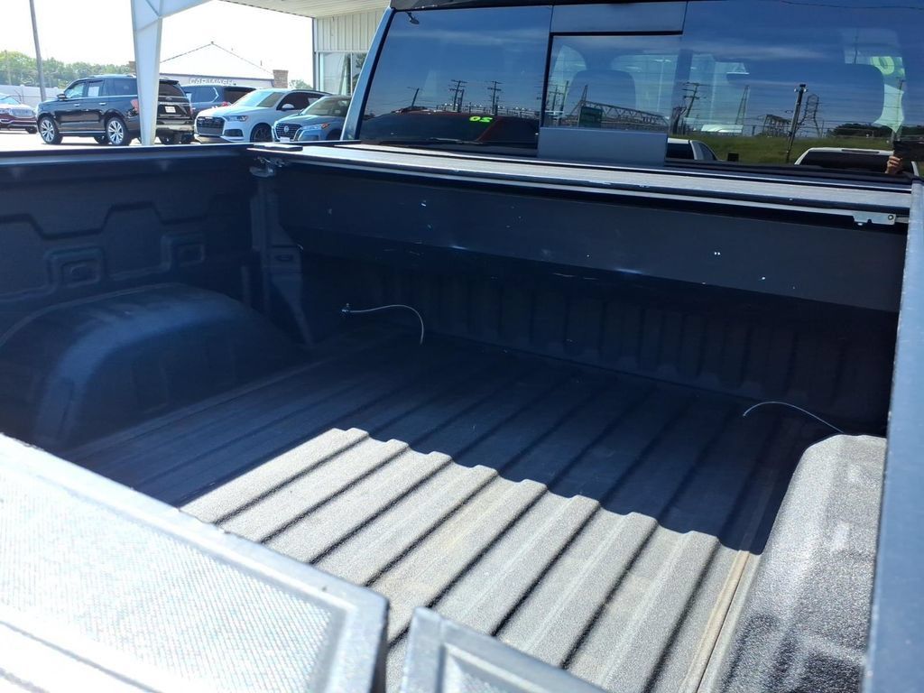 Used 2020 GMC Sierra 1500 Denali w/ Denali Ultimate Package AWD/4WD image 16
