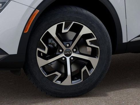 Used 2025 Kia Sportage EX w/ EX Premium Package image 9