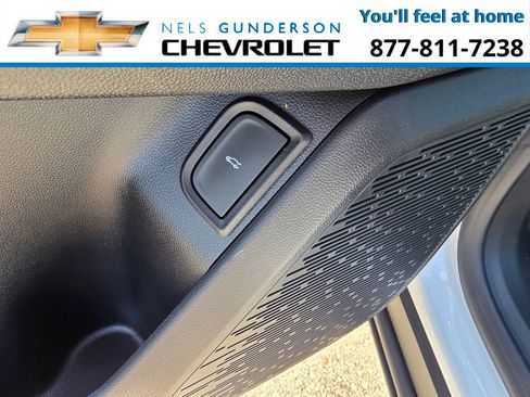 New 2026 Chevrolet Equinox LT w/ Convenience Package II AWD/4WD image 19