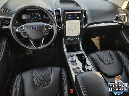 Used 2024 Ford Edge Titanium image 31