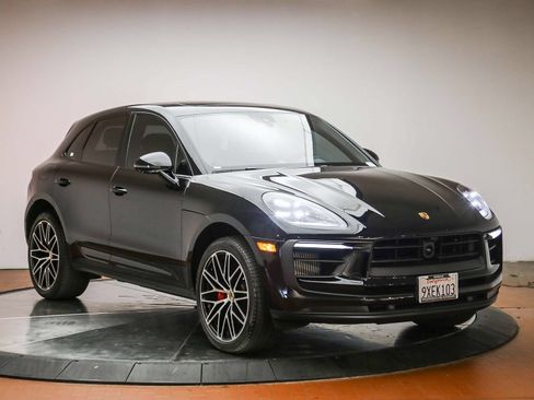 Certified 2025 Porsche Macan S AWD/4WD image 8