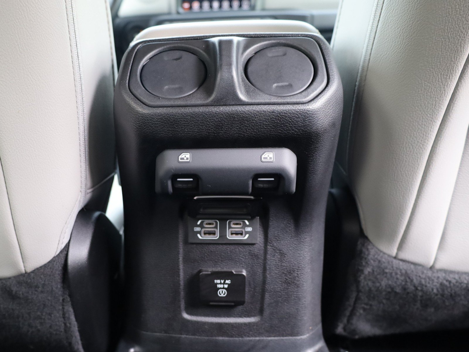 Used 2021 Jeep Wrangler Unlimited Sahara AWD/4WD image 38