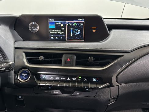 Used 2020 Lexus UX 250h image 10