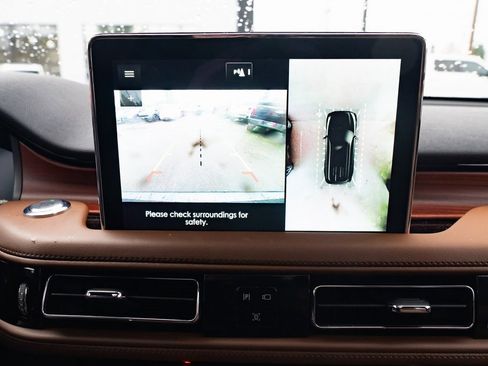 Used 2024 Lincoln Aviator Reserve w/ Equipment Group 201A image 16